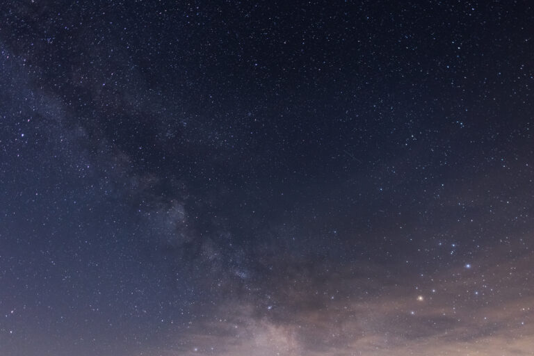 Glowing Stars and the Milky Way