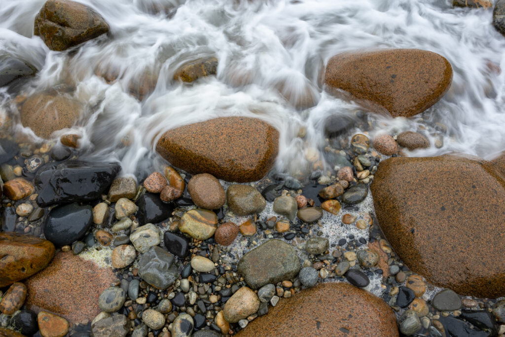 Long Exposure Ocean Waves on Rocks